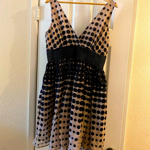 Anthropologie dress size 8 - Picture 2 of 3
